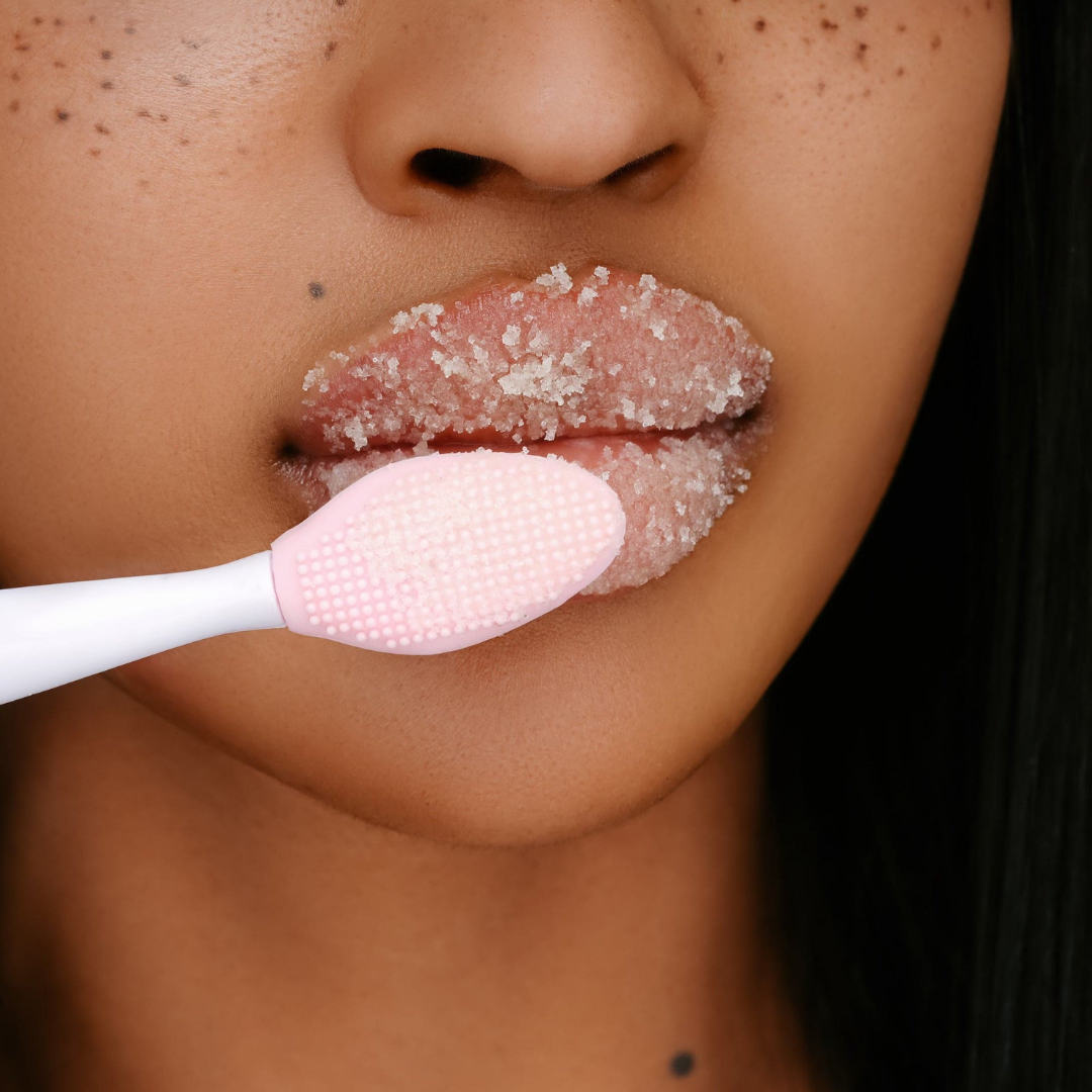 Jolie's Exfoliating Lip Brush